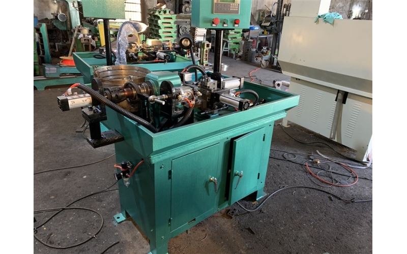 從手動(dòng)到全自動(dòng)：儀表車(chē)床的智能化轉(zhuǎn)型之路